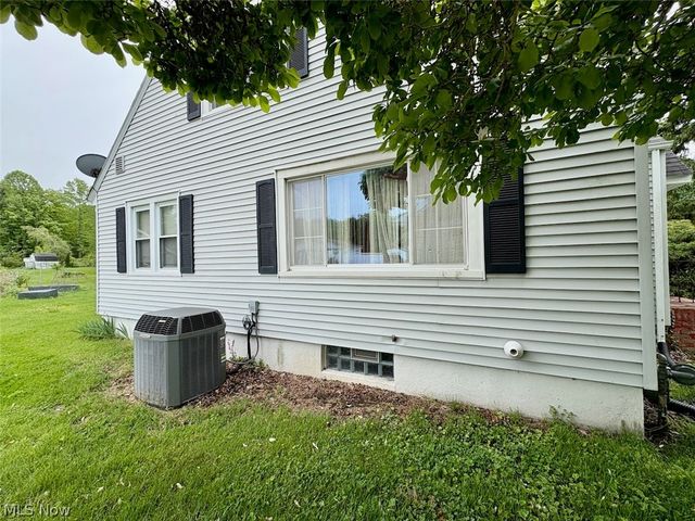 6014 North Ridge Road W, Ashtabula, OH 44004