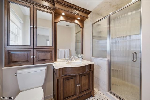 59 Genesee Trl, Westfield Town, NJ 07090