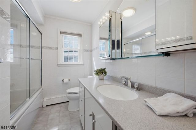 59 Genesee Trl, Westfield Town, NJ 07090