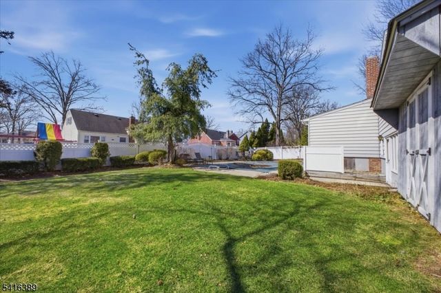 59 Genesee Trl, Westfield Town, NJ 07090