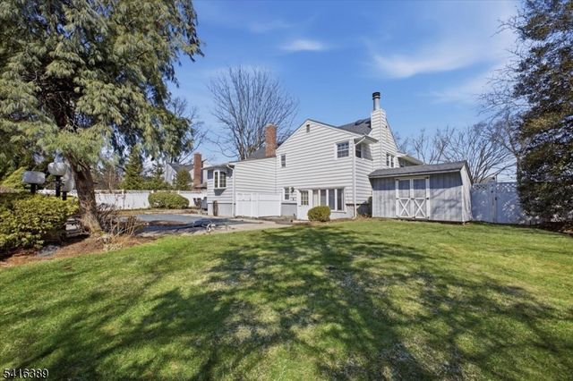 59 Genesee Trl, Westfield Town, NJ 07090