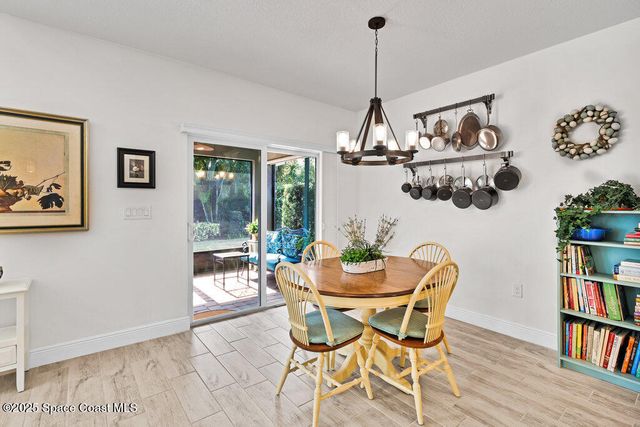 5949 Buttonwood Square, Vero Beach, FL 32966