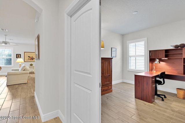 5949 Buttonwood Square, Vero Beach, FL 32966