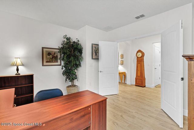 5949 Buttonwood Square, Vero Beach, FL 32966