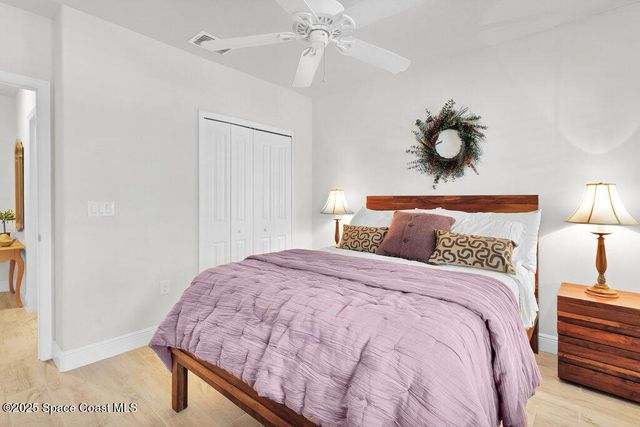 5949 Buttonwood Square, Vero Beach, FL 32966