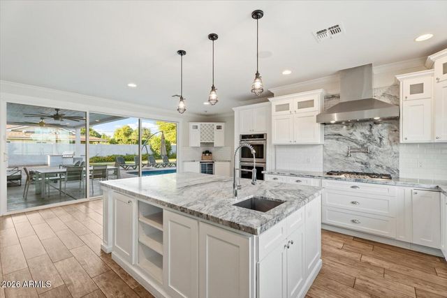 3401 N 34TH Place, Phoenix, AZ 85018