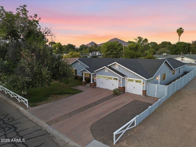 3401 N 34TH Place, Phoenix, AZ 85018