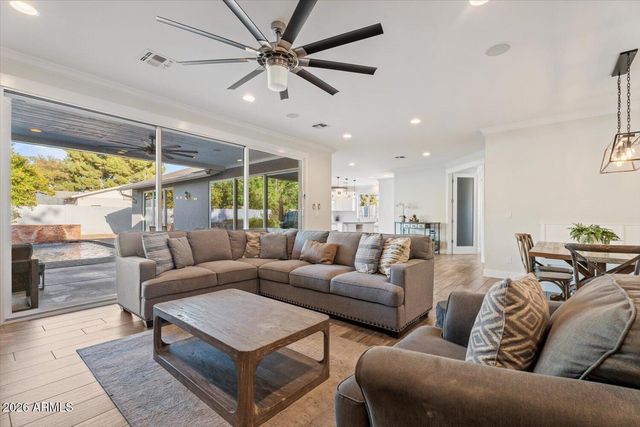 3401 N 34TH Place, Phoenix, AZ 85018