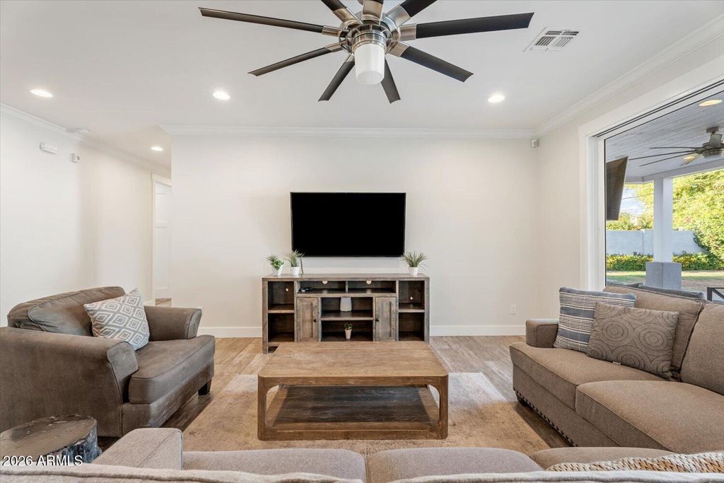 3401 N 34TH Place, Phoenix, AZ 85018 — photo 5