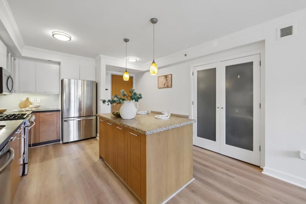 Image 7 of property listing at 177 Townsend Street 435, San Francisco, CA 94107