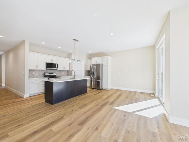 1316 Tierra Berienda, Pueblo, CO 81008