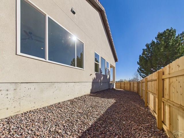 1316 Tierra Berienda, Pueblo, CO 81008