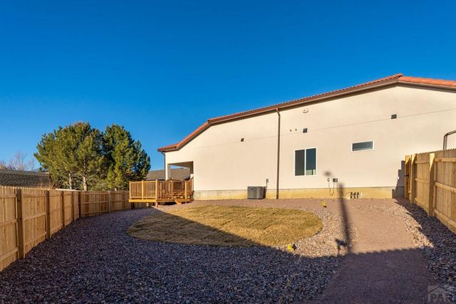 1316 Tierra Berienda, Pueblo, CO 81008