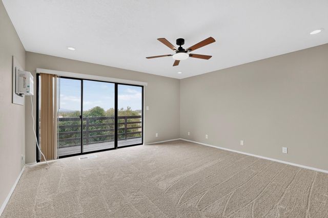 5906 Painted Pony Drive NW, Albuquerque, NM 87120