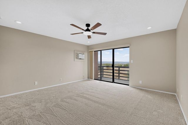 5906 Painted Pony Drive NW, Albuquerque, NM 87120