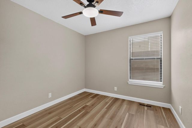 5906 Painted Pony Drive NW, Albuquerque, NM 87120