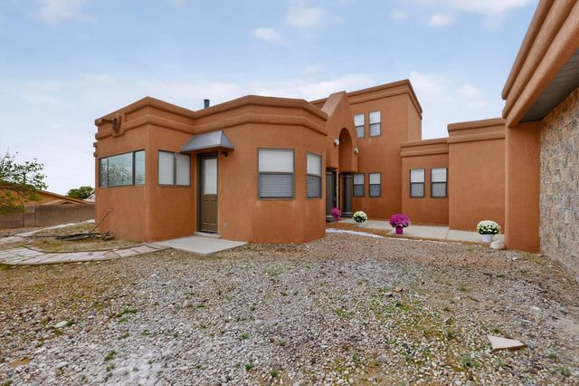 5906 Painted Pony Drive NW, Albuquerque, NM 87120