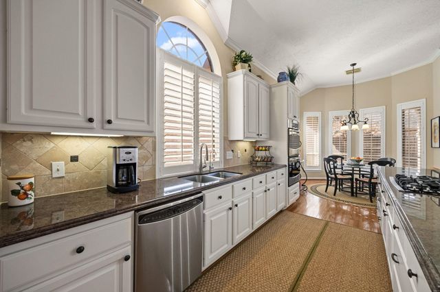 1514 Kennebeck Place, Houston, TX 77077