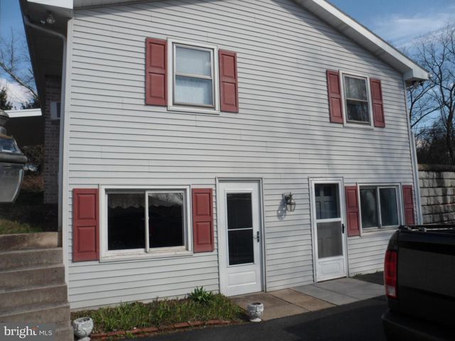 31 MCELWEE RD, Dauphin, PA 17018