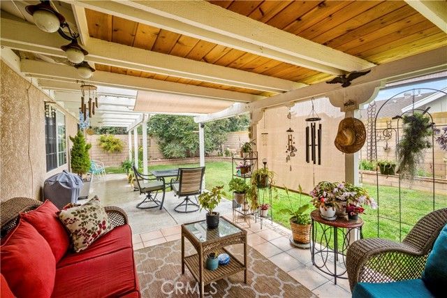 14942 Quill Circle, Huntington Beach, CA 92647