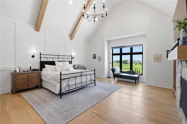 10504 Stonehaus Drive, Lee's Summit, MO 64086