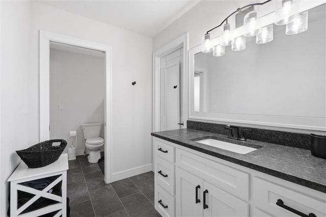 10504 Stonehaus Drive, Lee's Summit, MO 64086