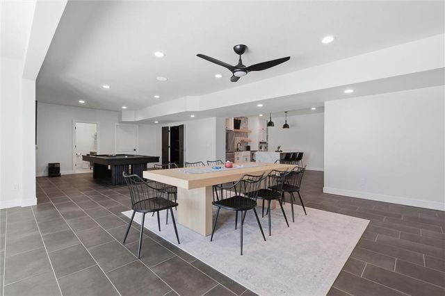 10504 Stonehaus Drive, Lee's Summit, MO 64086