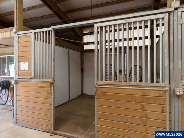 110 NE Thousand Oak Dr, Corvallis, OR 97330