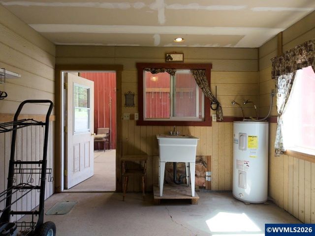 110 NE Thousand Oak Dr, Corvallis, OR 97330