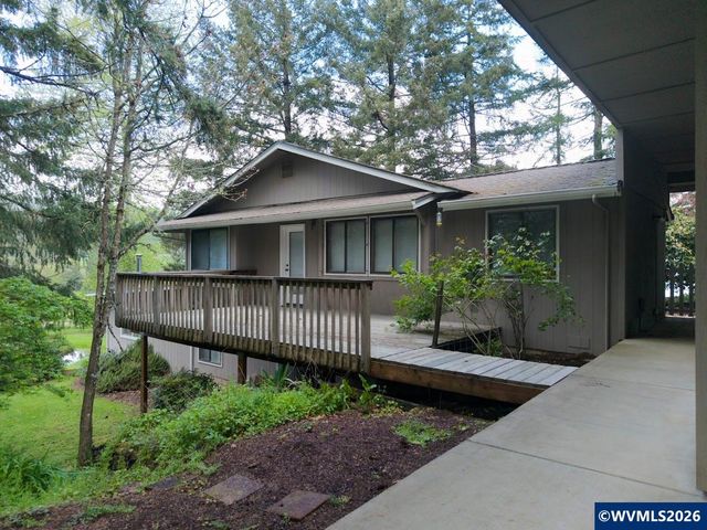 110 NE Thousand Oak Dr, Corvallis, OR 97330