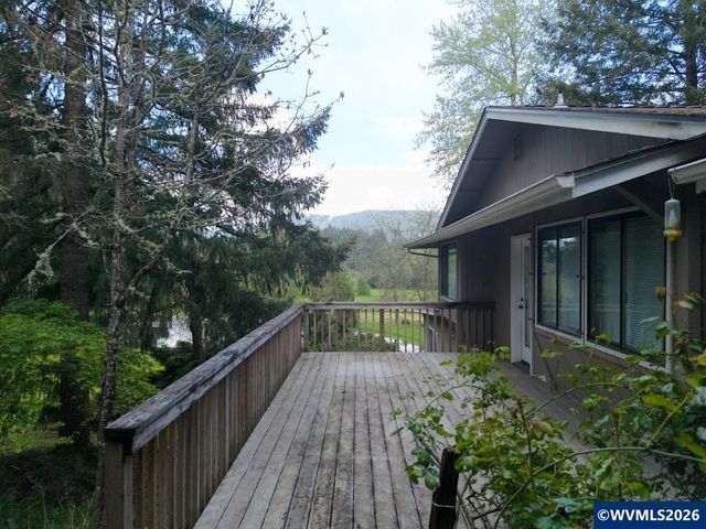 110 NE Thousand Oak Dr, Corvallis, OR 97330