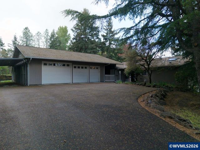 110 NE Thousand Oak Dr, Corvallis, OR 97330