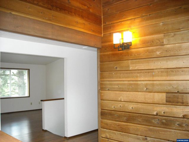 110 NE Thousand Oak Dr, Corvallis, OR 97330