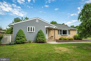 1104 GLORIA LN, Yardley, PA 19067