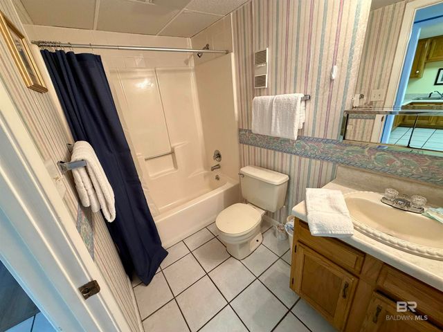 1051 WEST BEACH Boulevard 10-C, Gulf Shores, AL 36542