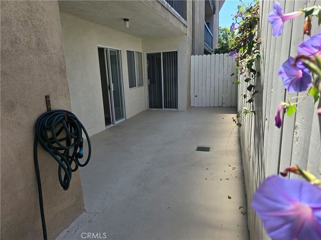 335 N Adams 106, Glendale, CA 91206