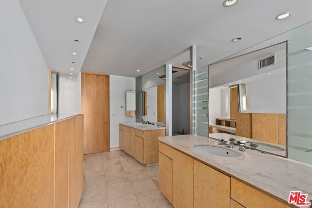 6 Eastwind Street 110, Marina Del Rey, CA 90292