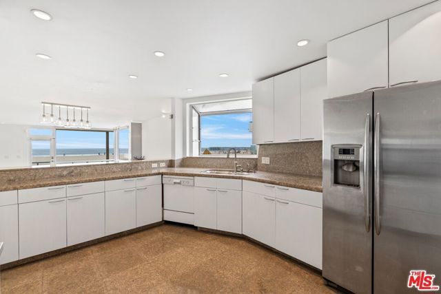 6 Eastwind Street 110, Marina Del Rey, CA 90292