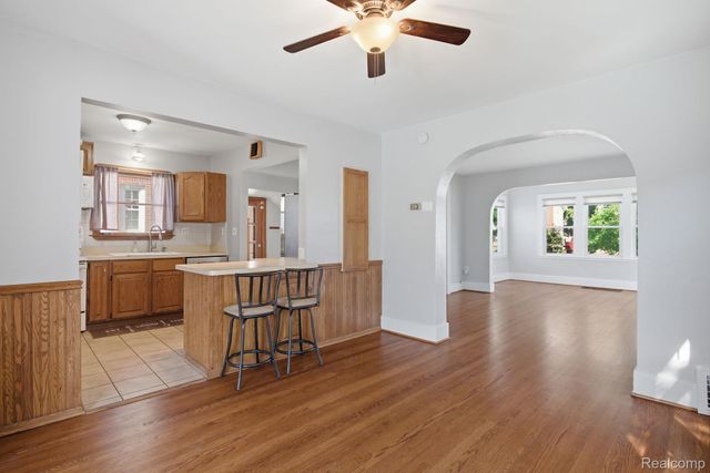 511 Godfroy Avenue, Monroe, MI 48162