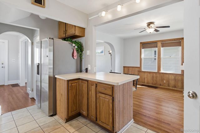 511 Godfroy Avenue, Monroe, MI 48162