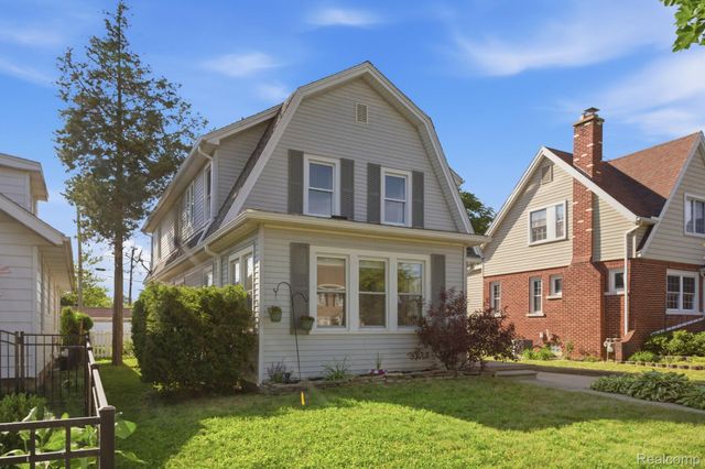 511 Godfroy Avenue, Monroe, MI 48162