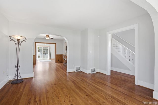 511 Godfroy Avenue, Monroe, MI 48162