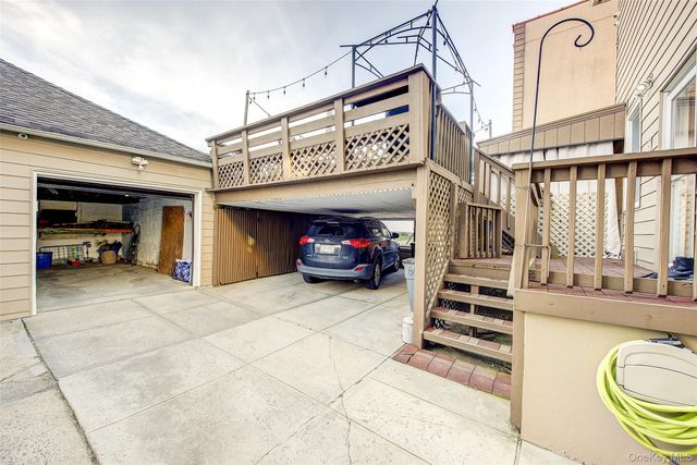 66-71 74th Street, Middle Village, NY 11379