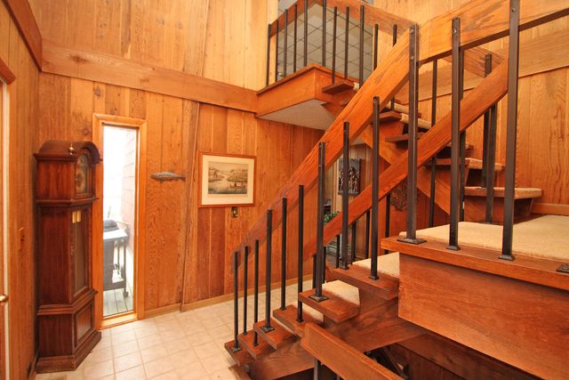 926 Lucerne Court, Mundelein, IL 60060