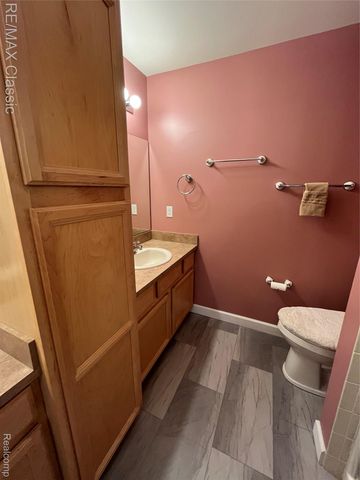 18105 Adri Circle, Commerce Charter Township, MI 48390