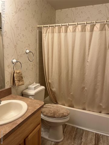 18105 Adri Circle, Commerce Charter Township, MI 48390