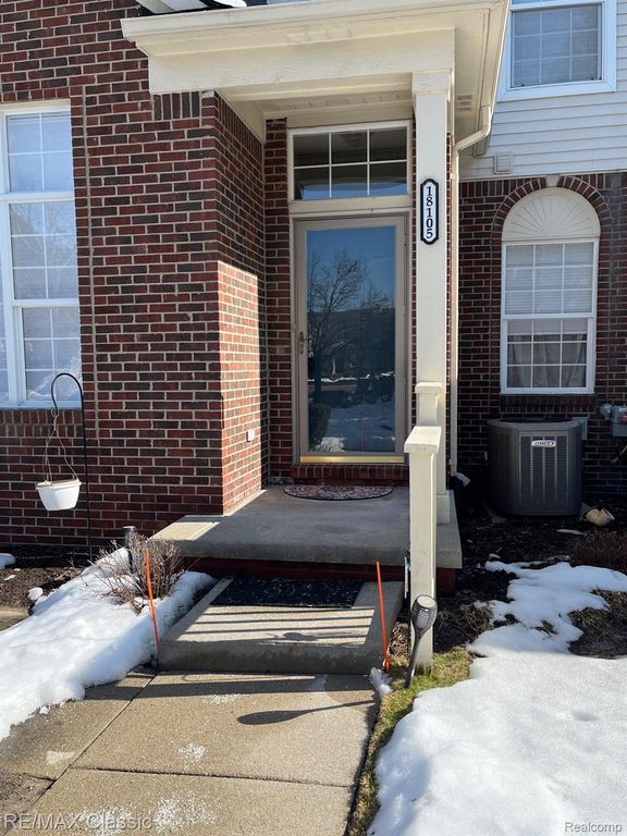 18105 Adri Circle, Commerce Charter Township, MI 48390