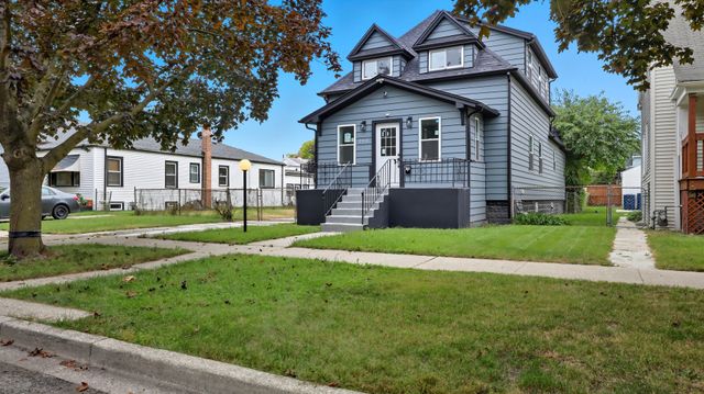 406 S 10th Avenue, Maywood, IL 60153