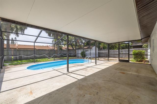 7264 56TH AVENUE N, St Petersburg, FL 33709