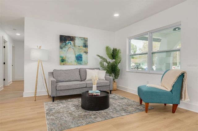 7264 56TH AVENUE N, St Petersburg, FL 33709